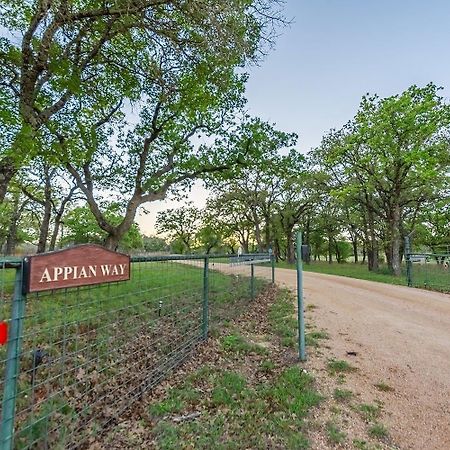 Appian Way Tuscan Cottage Fredericksburg Dış mekan fotoğraf